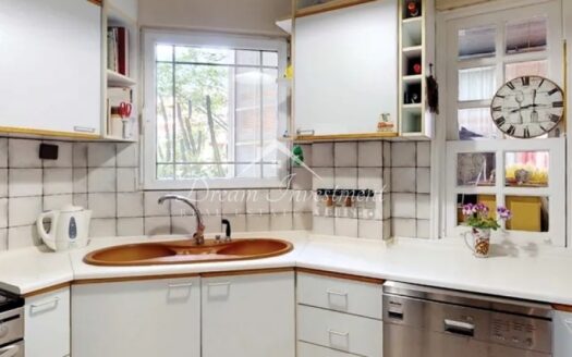 Προς Πώληση Διαμέρισμα 147 τ.μ., Βούλα